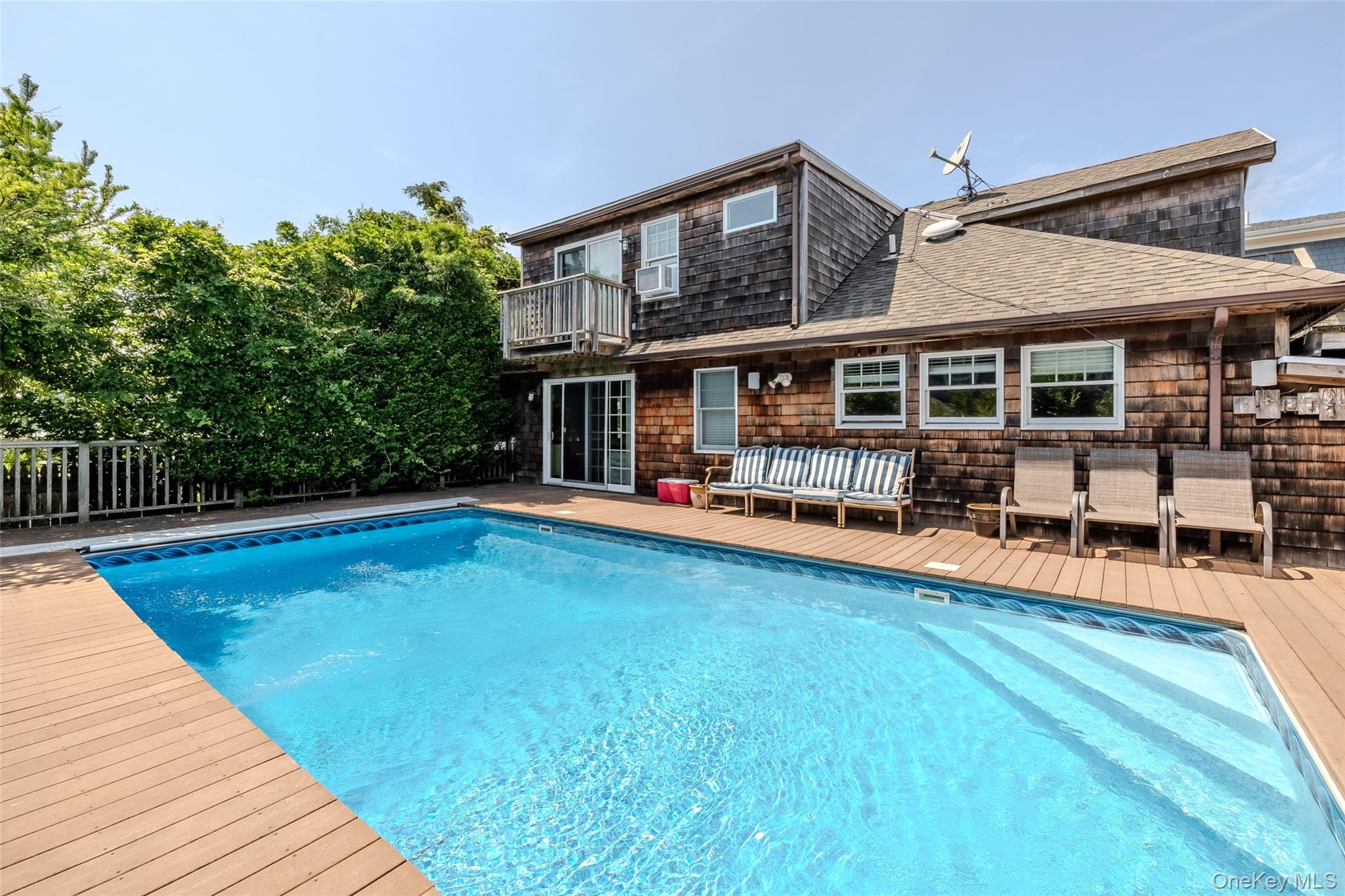 #14 photo, 748 Ocean Breeze, サフォーク郡 Ocean Beach , NY 11770