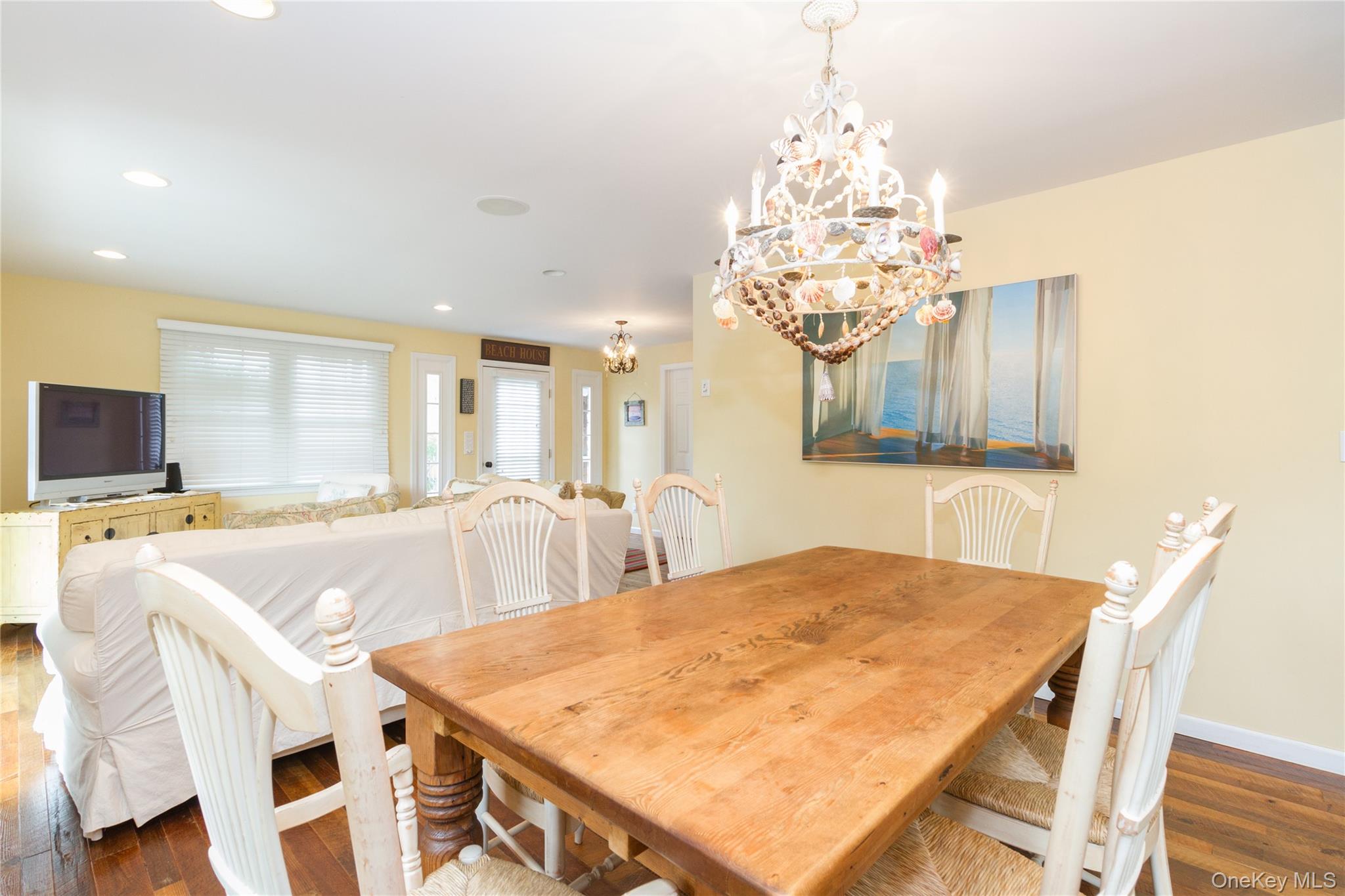 #4 photo, 748 Ocean Breeze, サフォーク郡 Ocean Beach , NY 11770