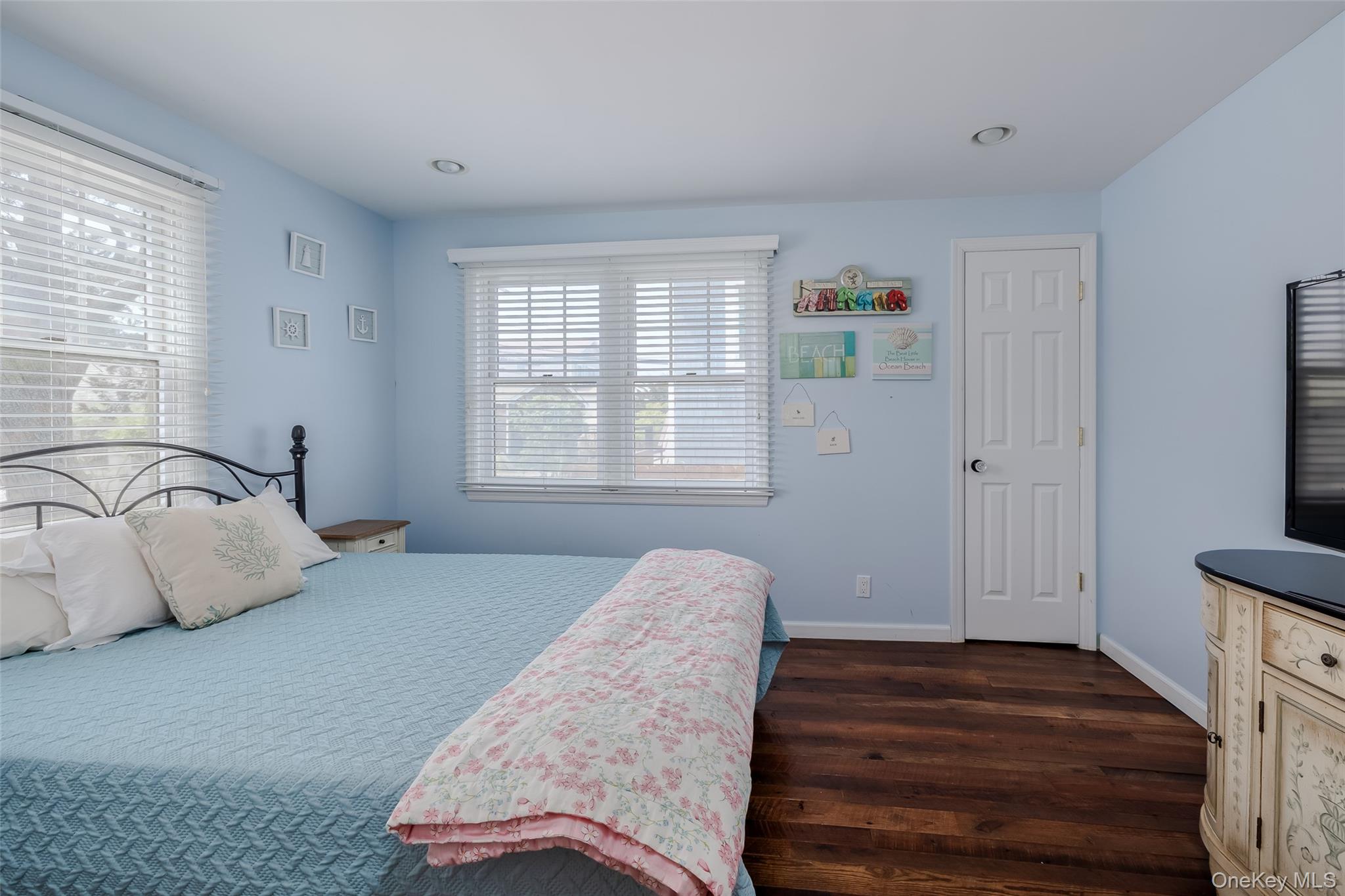 #7 photo, 748 Ocean Breeze, サフォーク郡 Ocean Beach , NY 11770