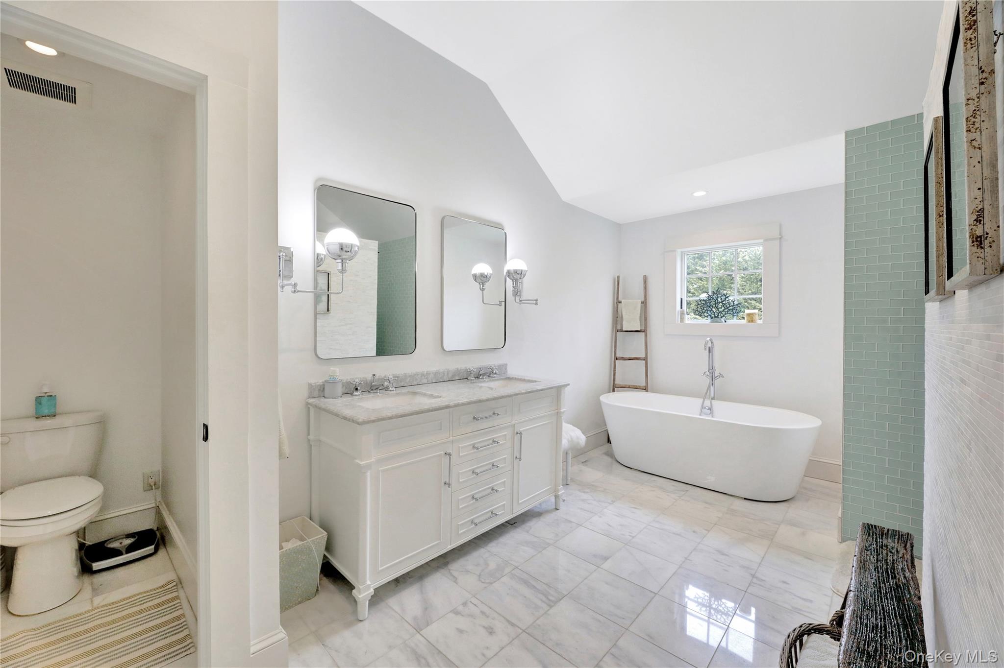 #20 photo, 198 South Country Road, サフォーク郡 Remsenburg , NY 11960