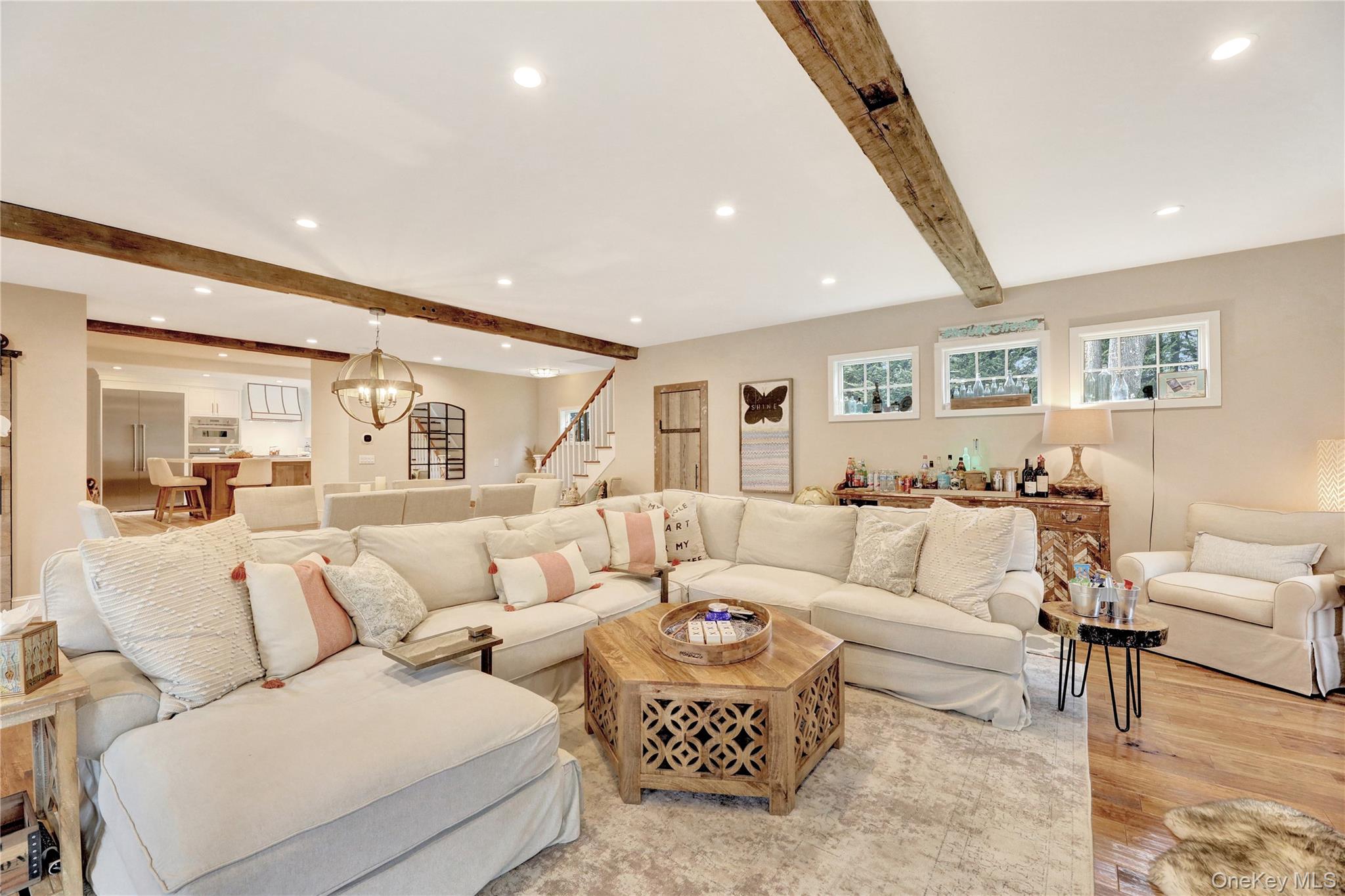 #9 photo, 198 South Country Road, サフォーク郡 Remsenburg , NY 11960