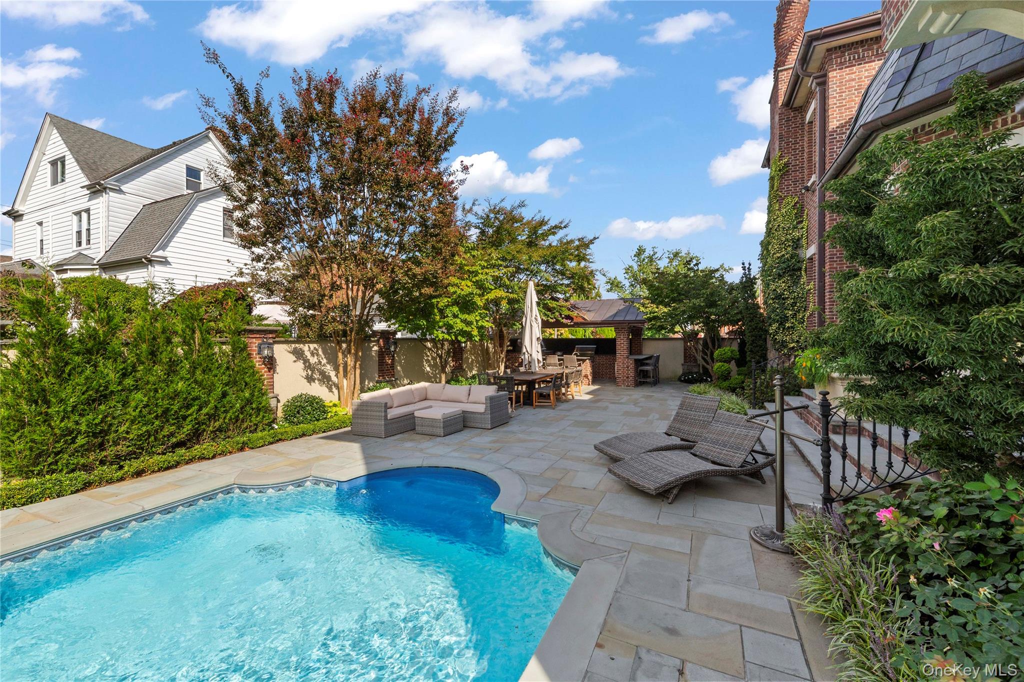 #12 photo, 1430 158th Street, Beechhurst , NY 11357