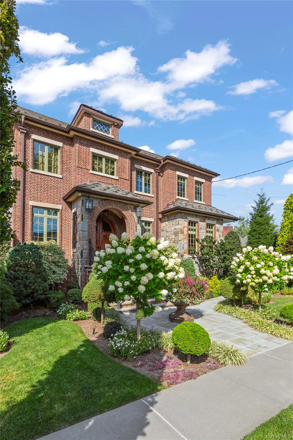 #4 photo, 1430 158th Street, Beechhurst , NY 11357