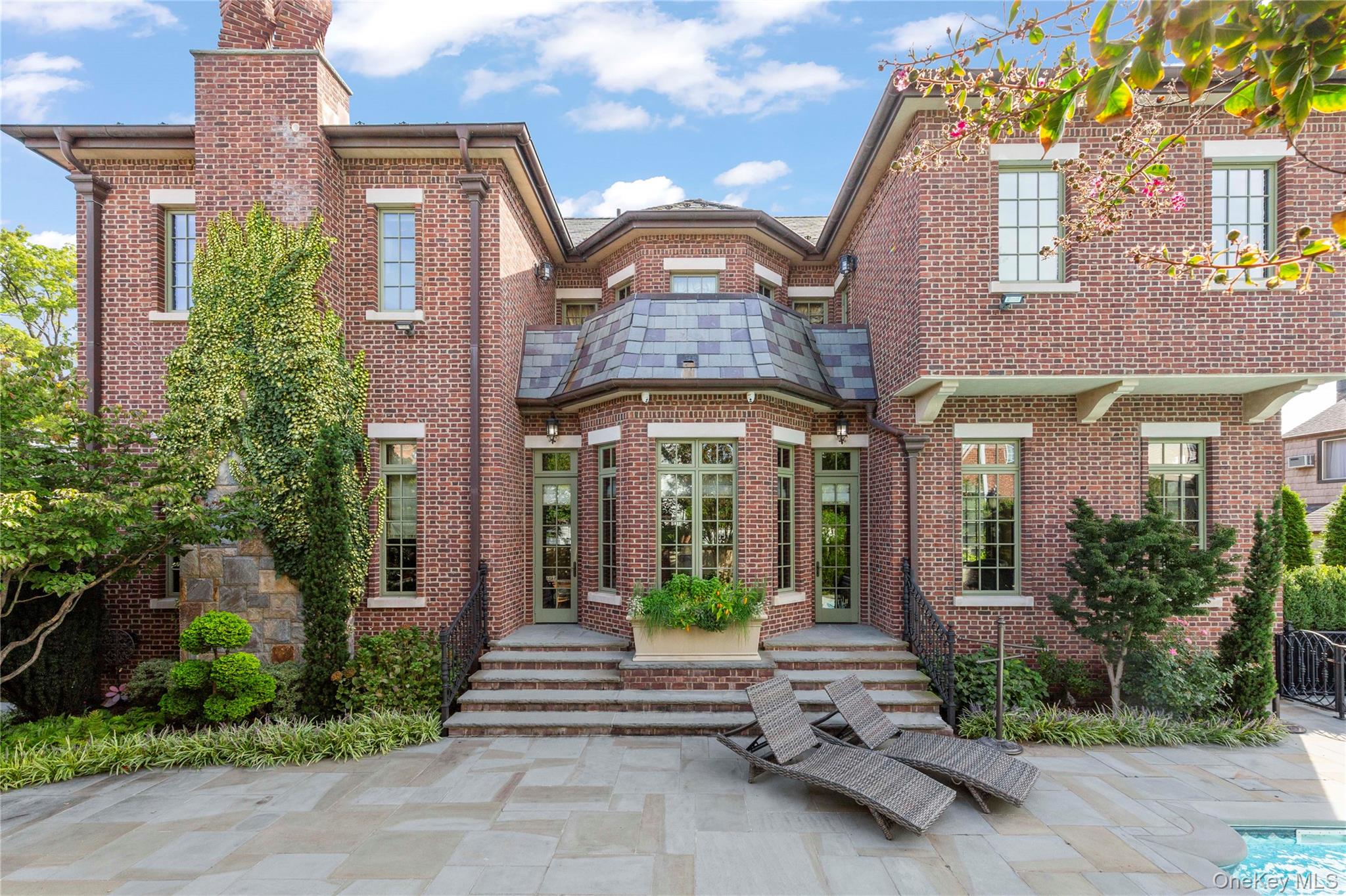 #8 photo, 1430 158th Street, Beechhurst , NY 11357