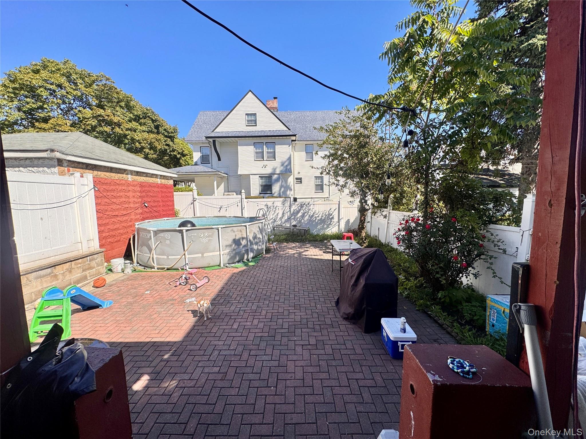 #19 photo, 85-05 91 St, Woodhaven , NY 11421