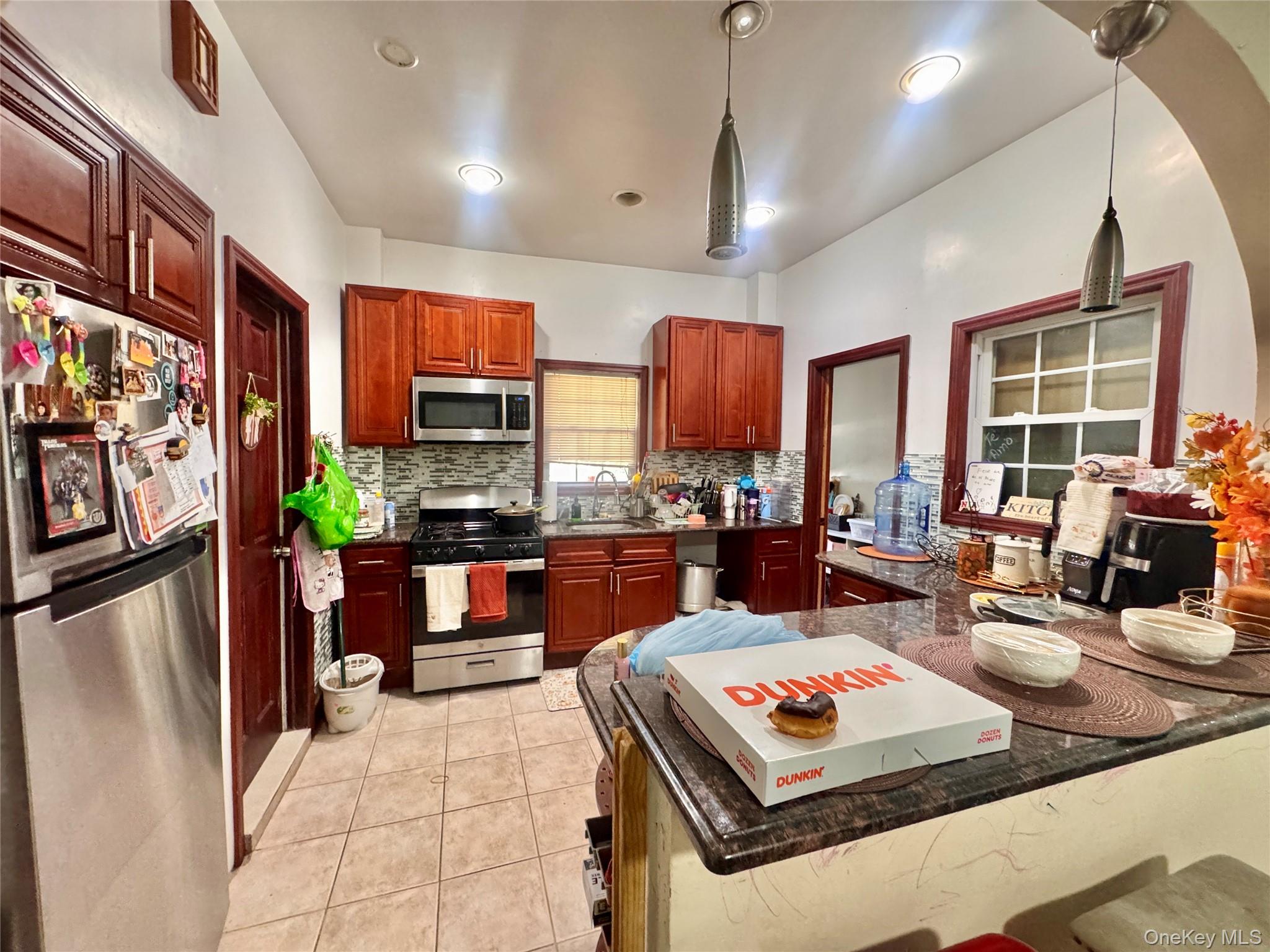 #4 photo, 85-05 91 St, Woodhaven , NY 11421