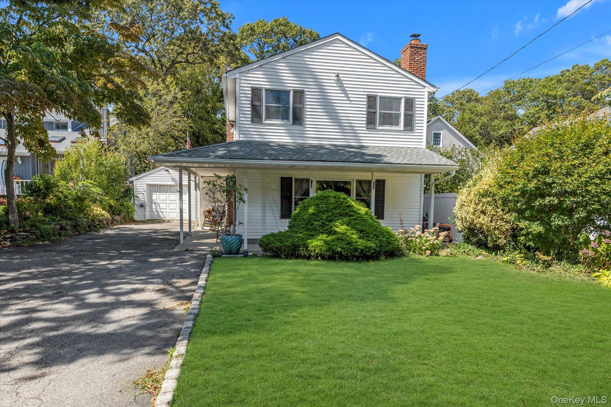 #1 photo, 23 Birchwood Drive, सफ़ोक काउंटी Huntington Station , NY 11746