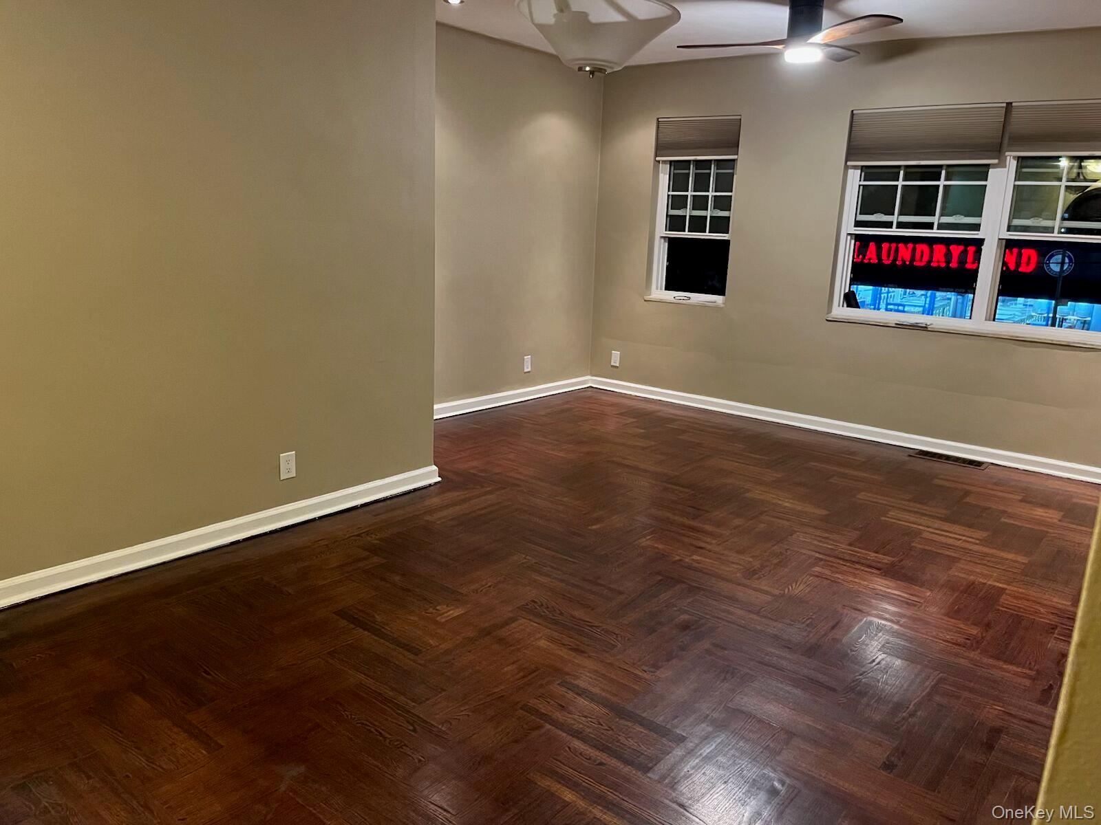 #7 photo, 1270 Whiteplains Road, ब्रोंक्स Bronx , NY 10472