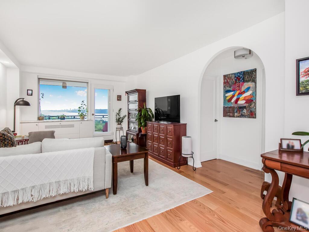 #6 photo, 5700 Arlington Avenue, ブロンクス区 Bronx , NY 10471