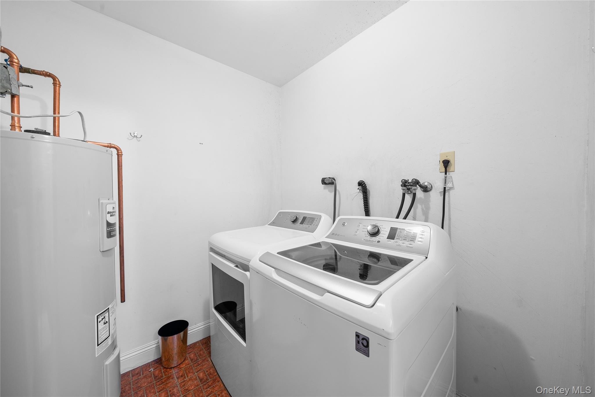 #19 photo, 133 Boathouse Lane, Bay Shore , NY 11706