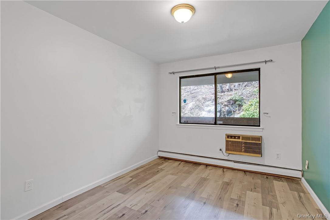 #7 photo, 23 Hillside Terrace, White Plains , NY 10601