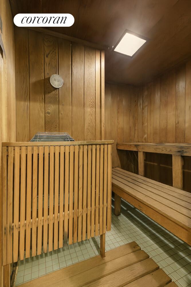 #13 photo, 250 E 40TH Street, マンハッタン Murray Hill , NY 10016