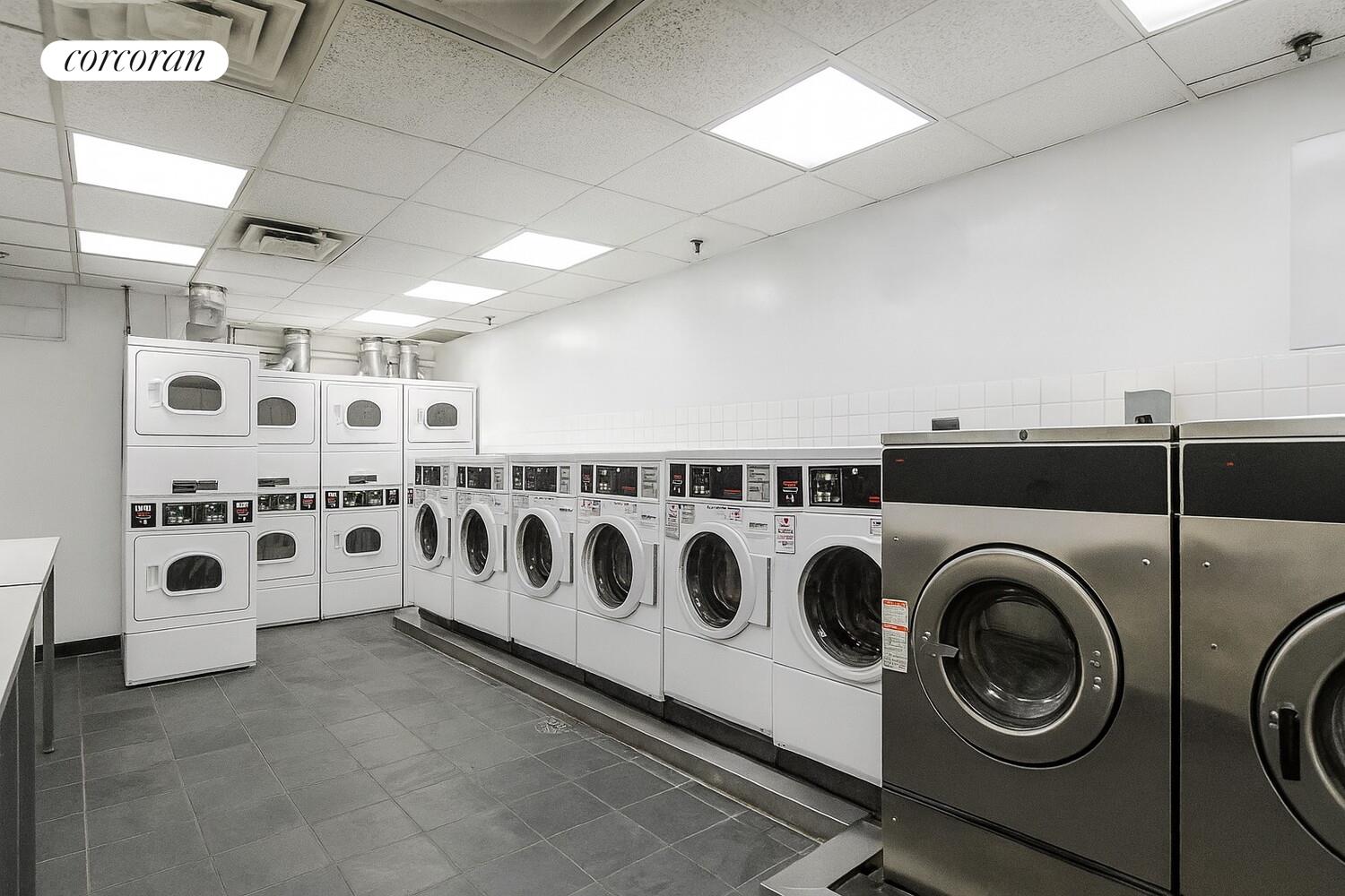 #16 photo, 250 E 40TH Street, マンハッタン Murray Hill , NY 10016