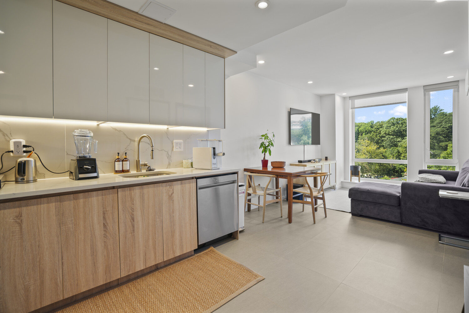 #1 photo, 82-77 116TH Street, Kew Gardens , NY 11418