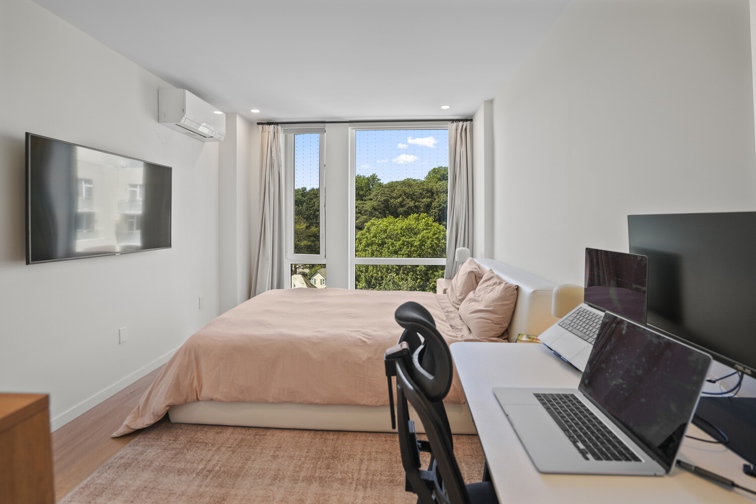 #6 photo, 82-77 116TH Street, Kew Gardens , NY 11418