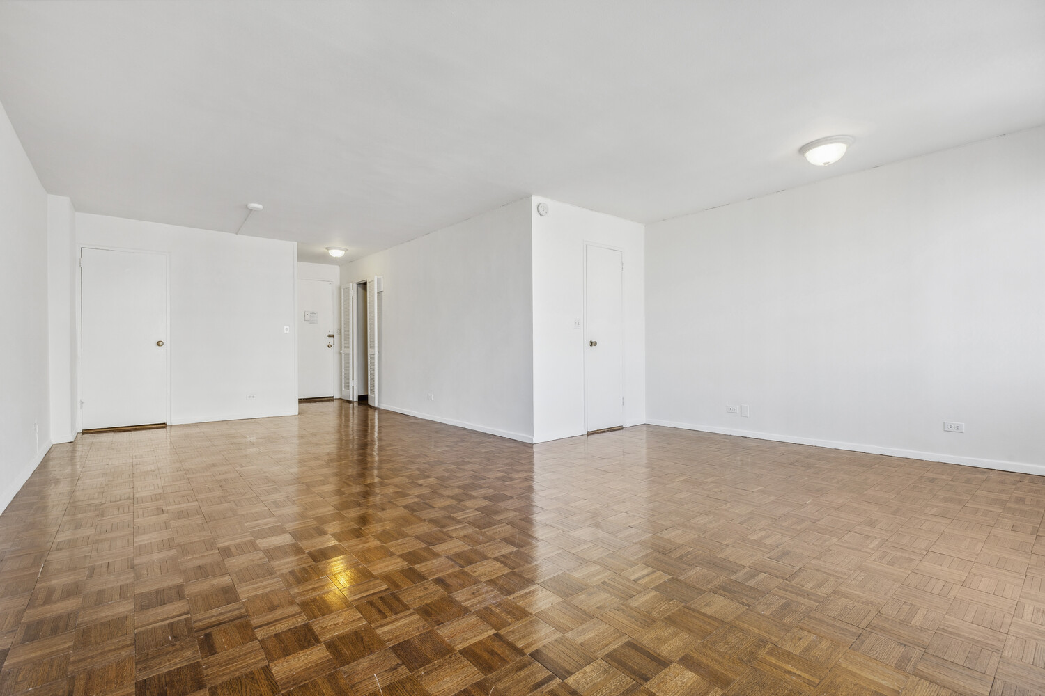 #3 photo, 155 W 68TH Street, マンハッタン Lincoln Square , NY 10023