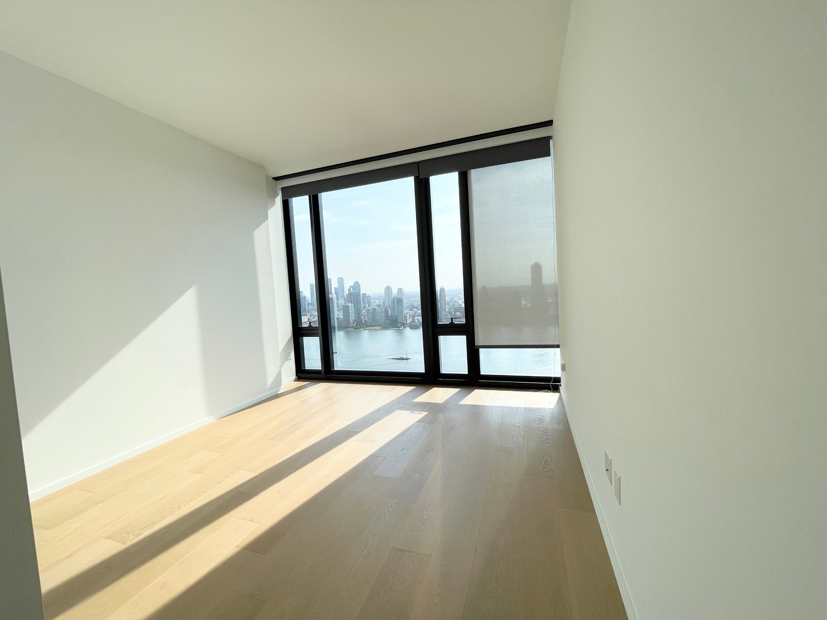 #10 photo, 695 1st Avenue, Murray Hill , NY 10016