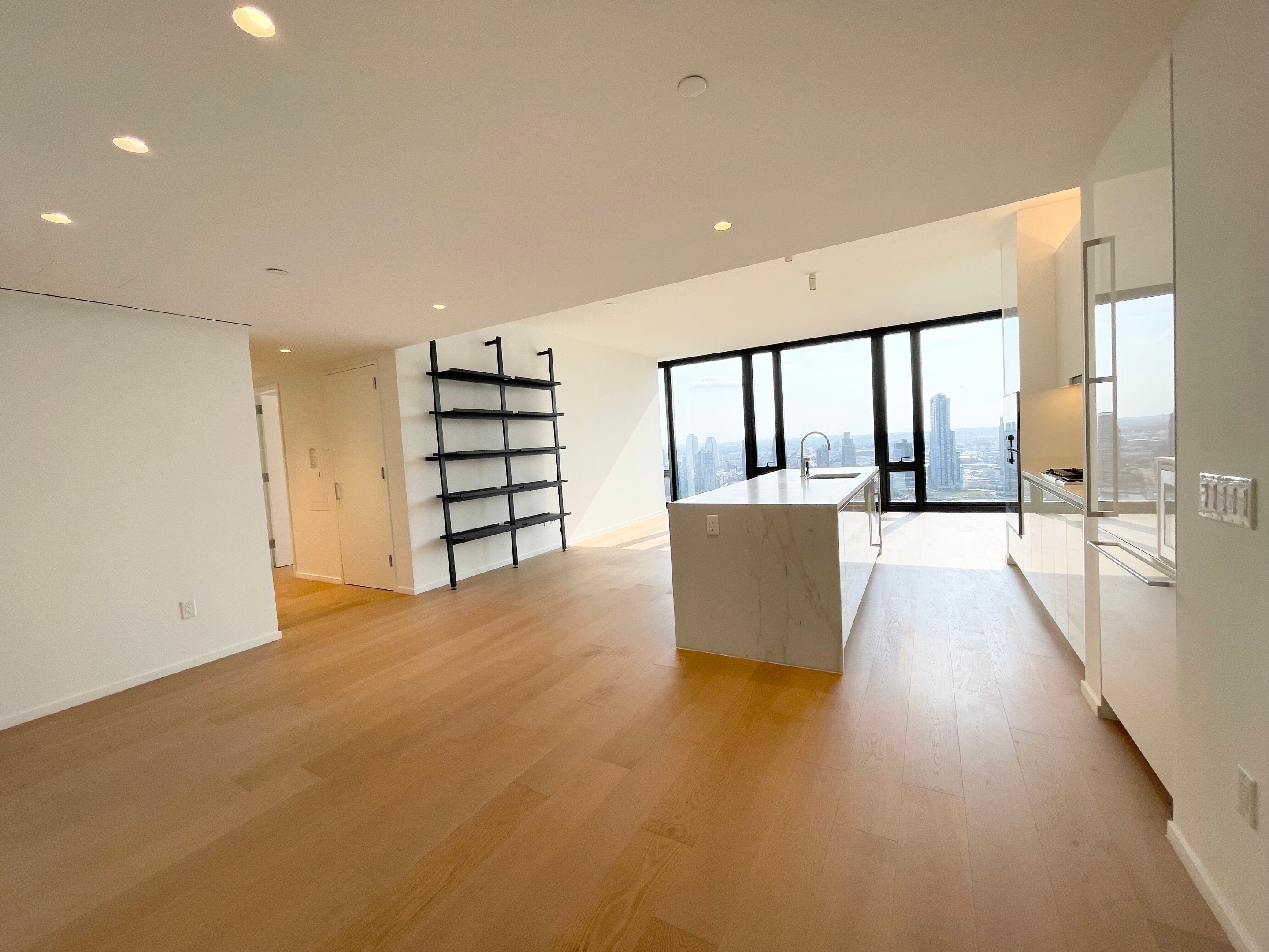 #6 photo, 695 1st Avenue, Murray Hill , NY 10016