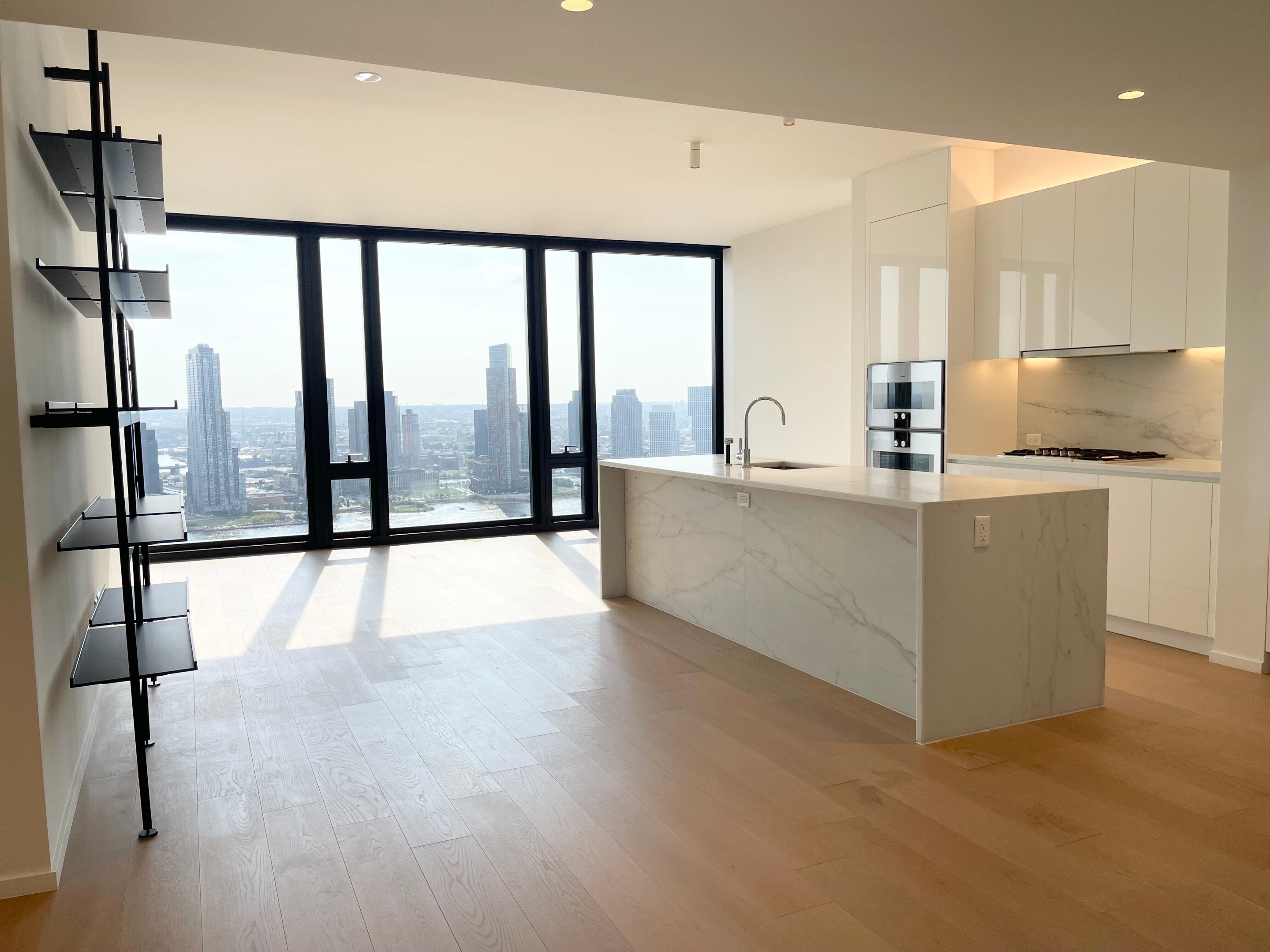 #8 photo, 695 1st Avenue, Murray Hill , NY 10016