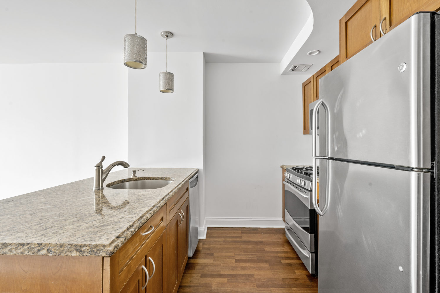 #1 photo, Brooklyn, Williamsburg,South , NY 11206