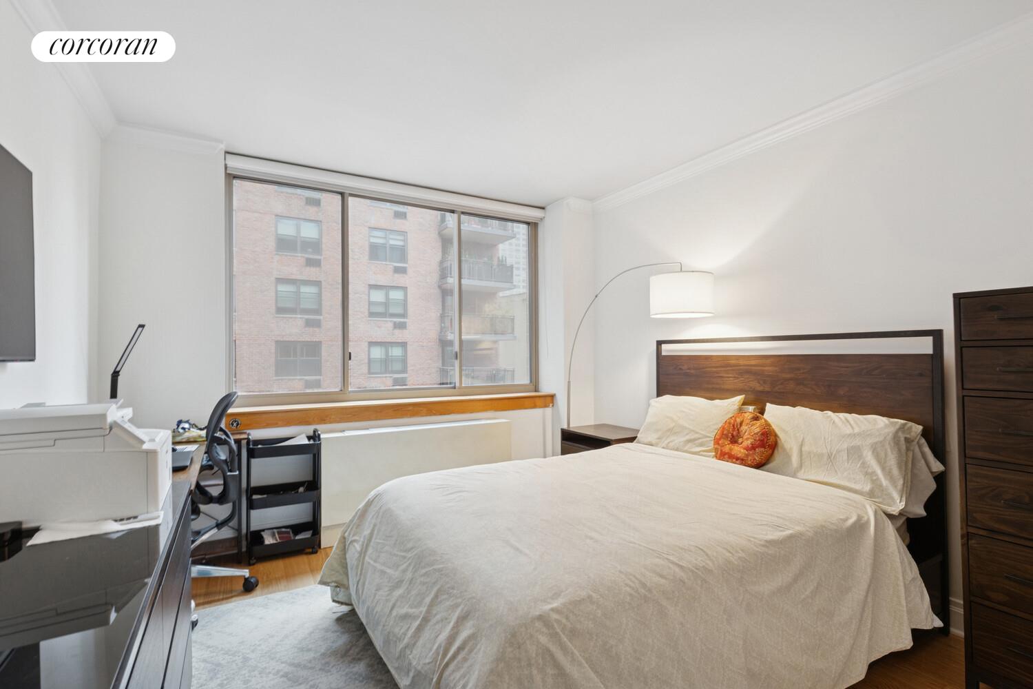 #4 photo, 350 E 82ND Street, マンハッタン Yorkville , NY 10028