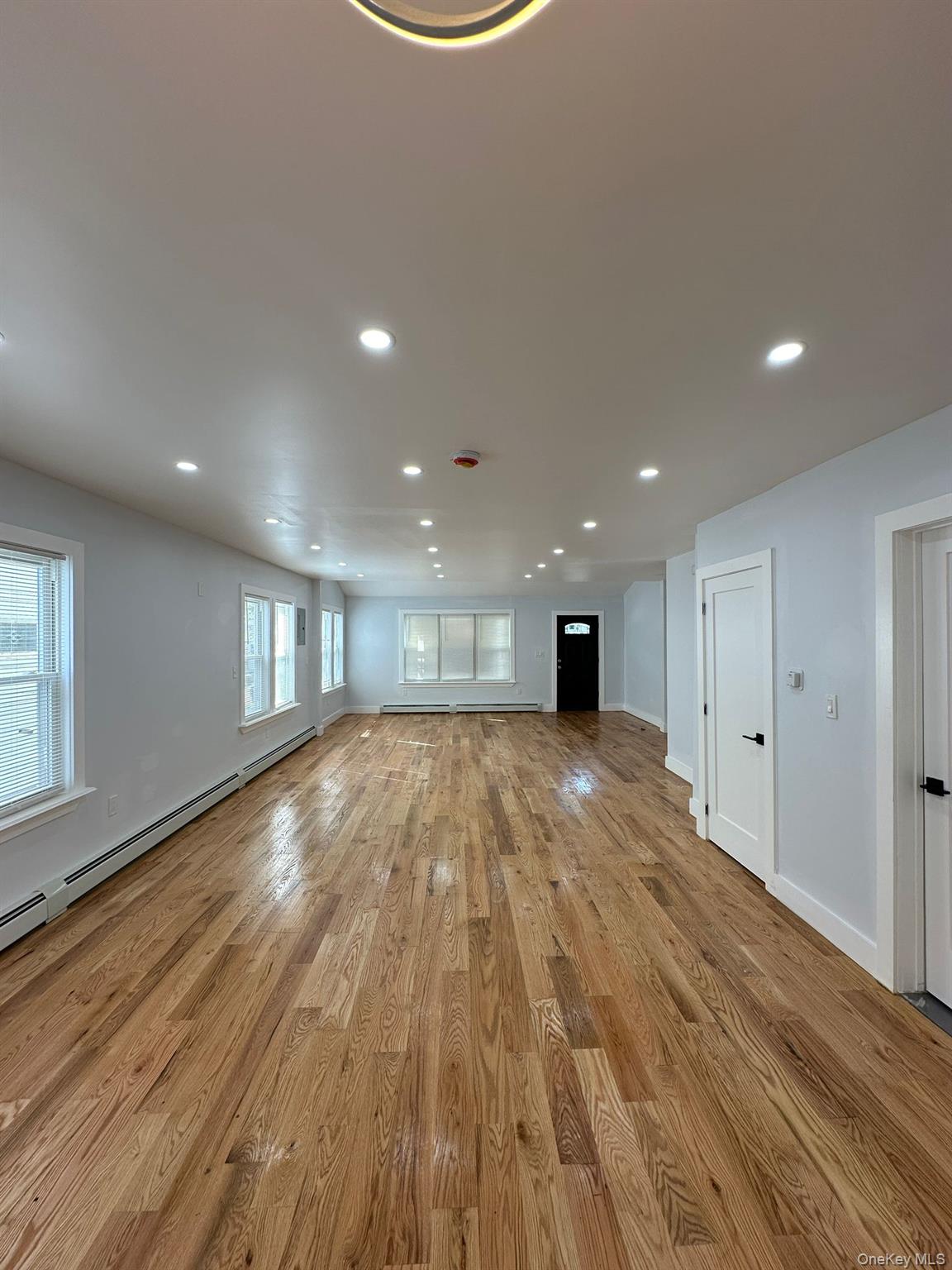 #4 photo, 215-11 112 Avenue, Queens Village , NY 11429