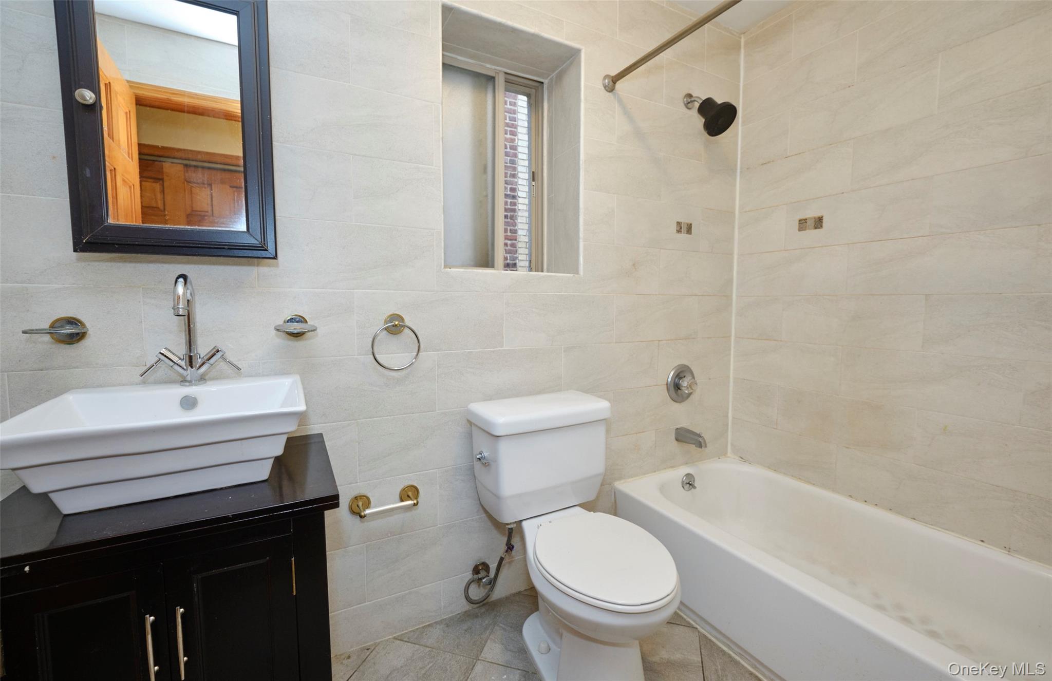 #11 photo, 84-34 120 Street, Kew Gardens , NY 11415