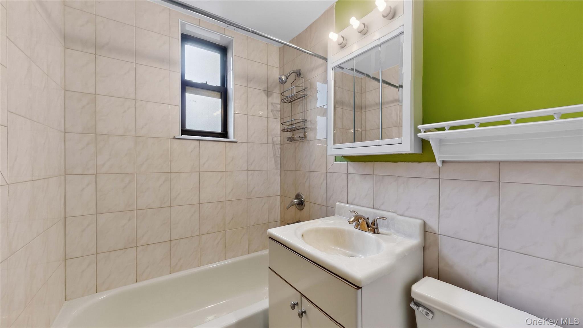 #14 photo, 52-30 39th Avenue, クイーンズ区 Woodside , NY 11377