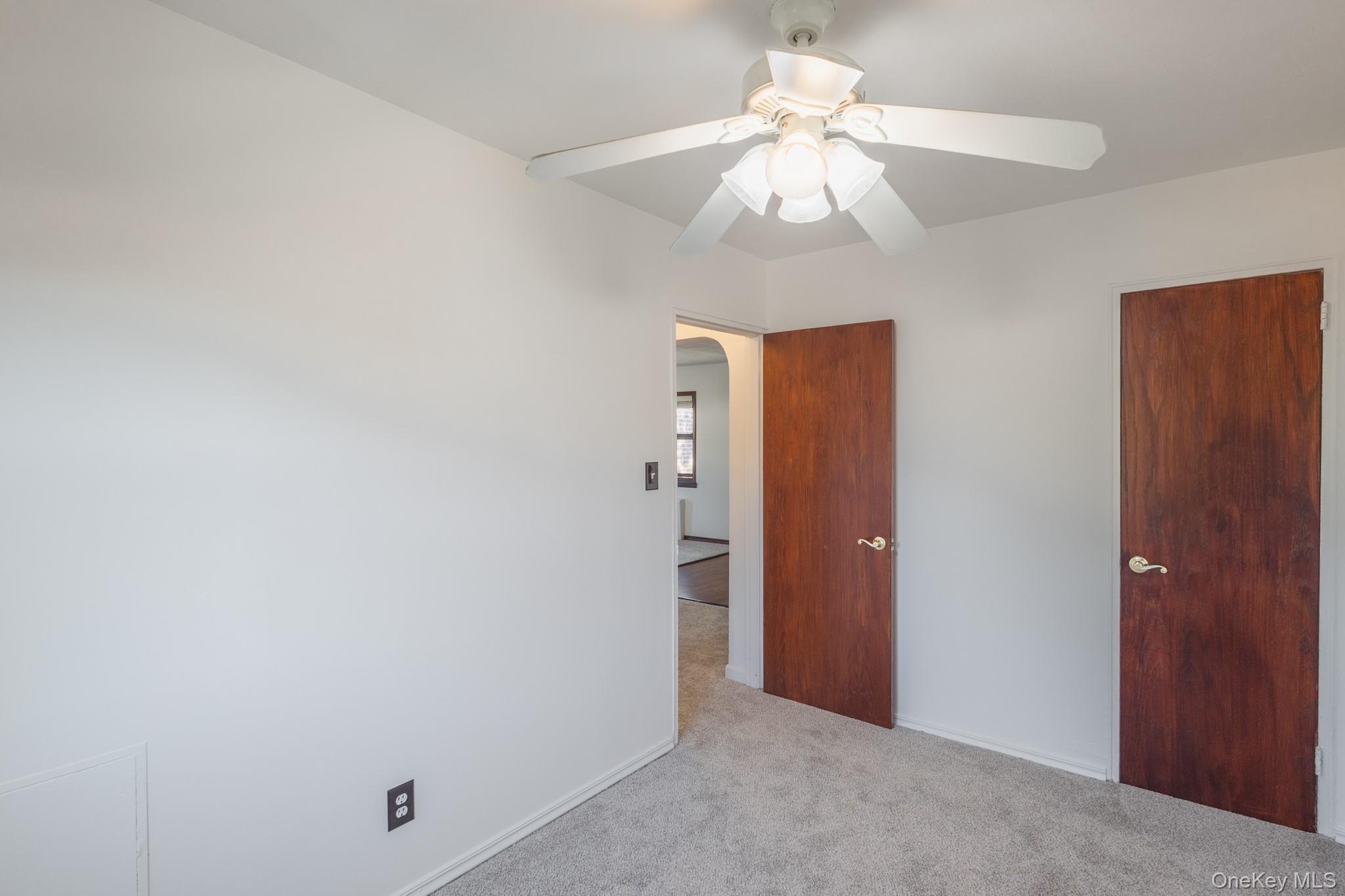 #16 photo, 74-67 220th Street, クイーンズ区 Bayside , NY 11364