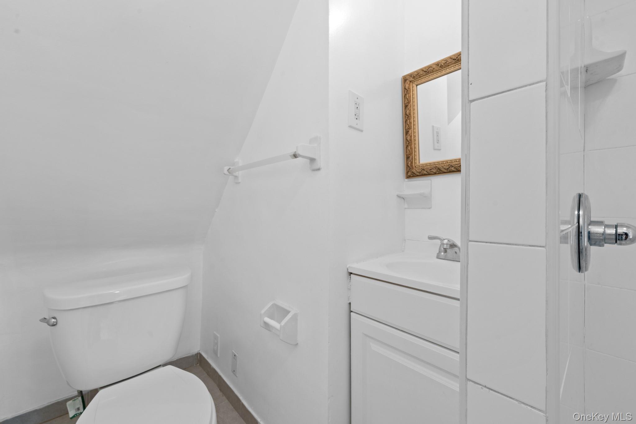 #14 photo, 69-01 Alderton Street, Rego Park , NY 11374