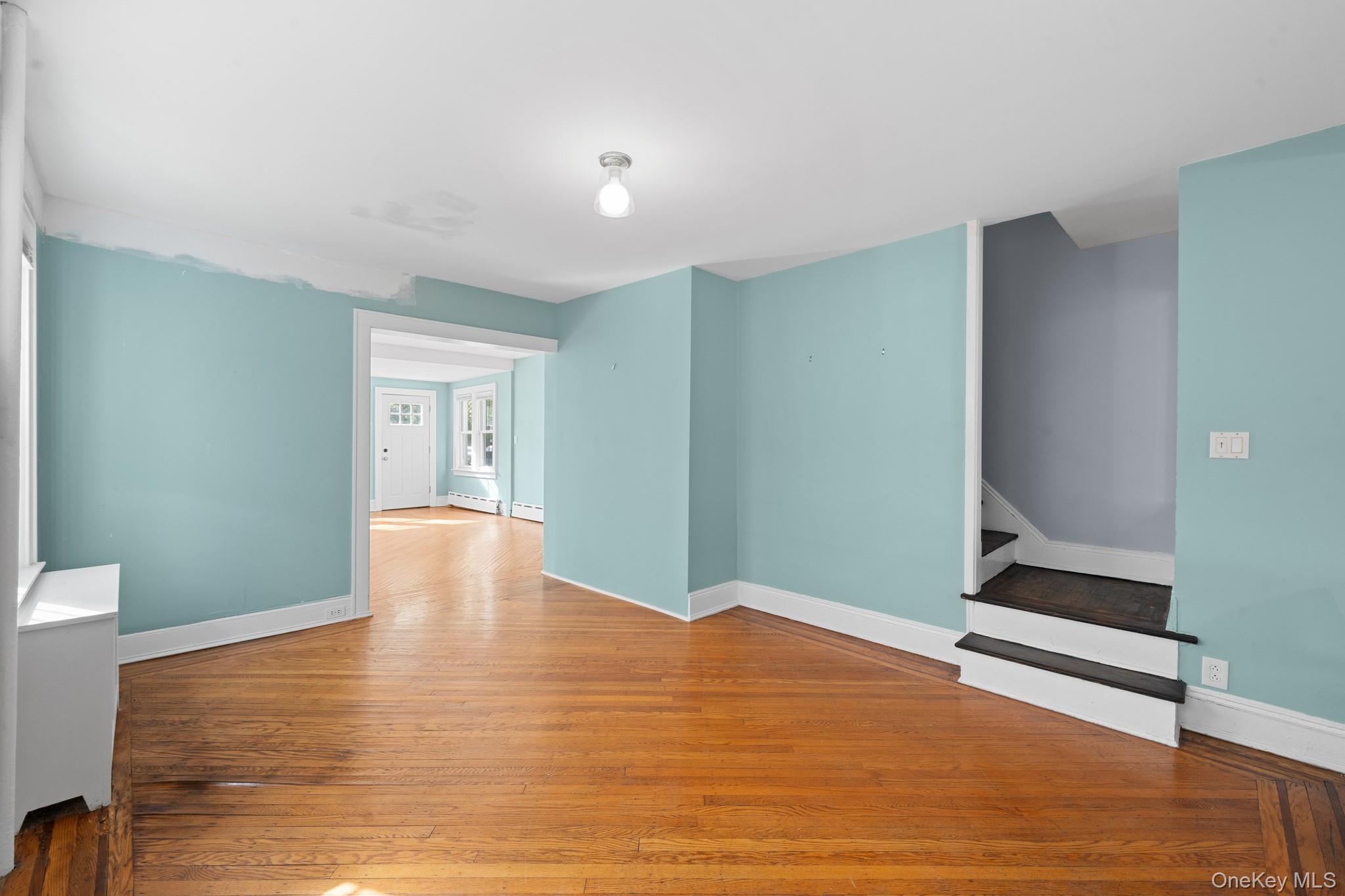 #5 photo, 69-01 Alderton Street, Rego Park , NY 11374