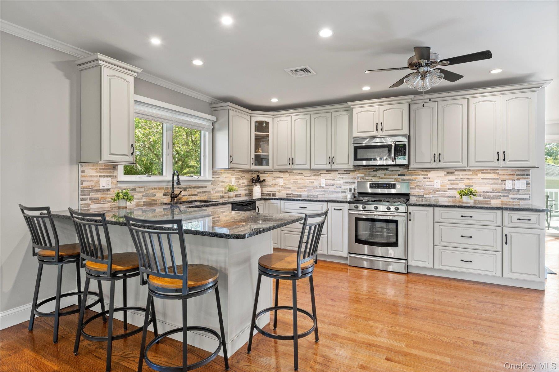 #4 photo, 80 Clearview Avenue, Southold , NY 11971