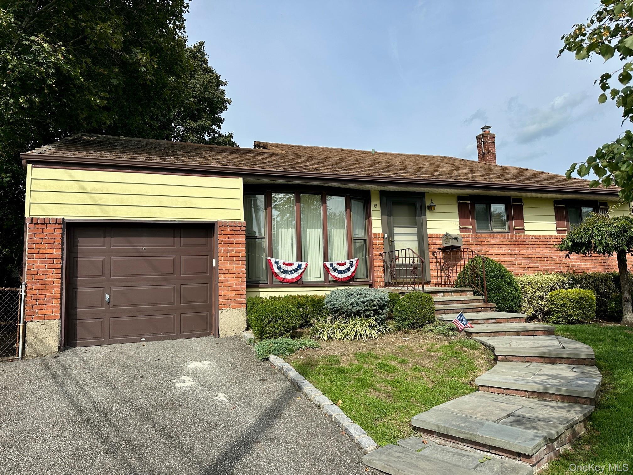 #1 photo, 15 Sheli Drive, Old Bethpage , NY 11804