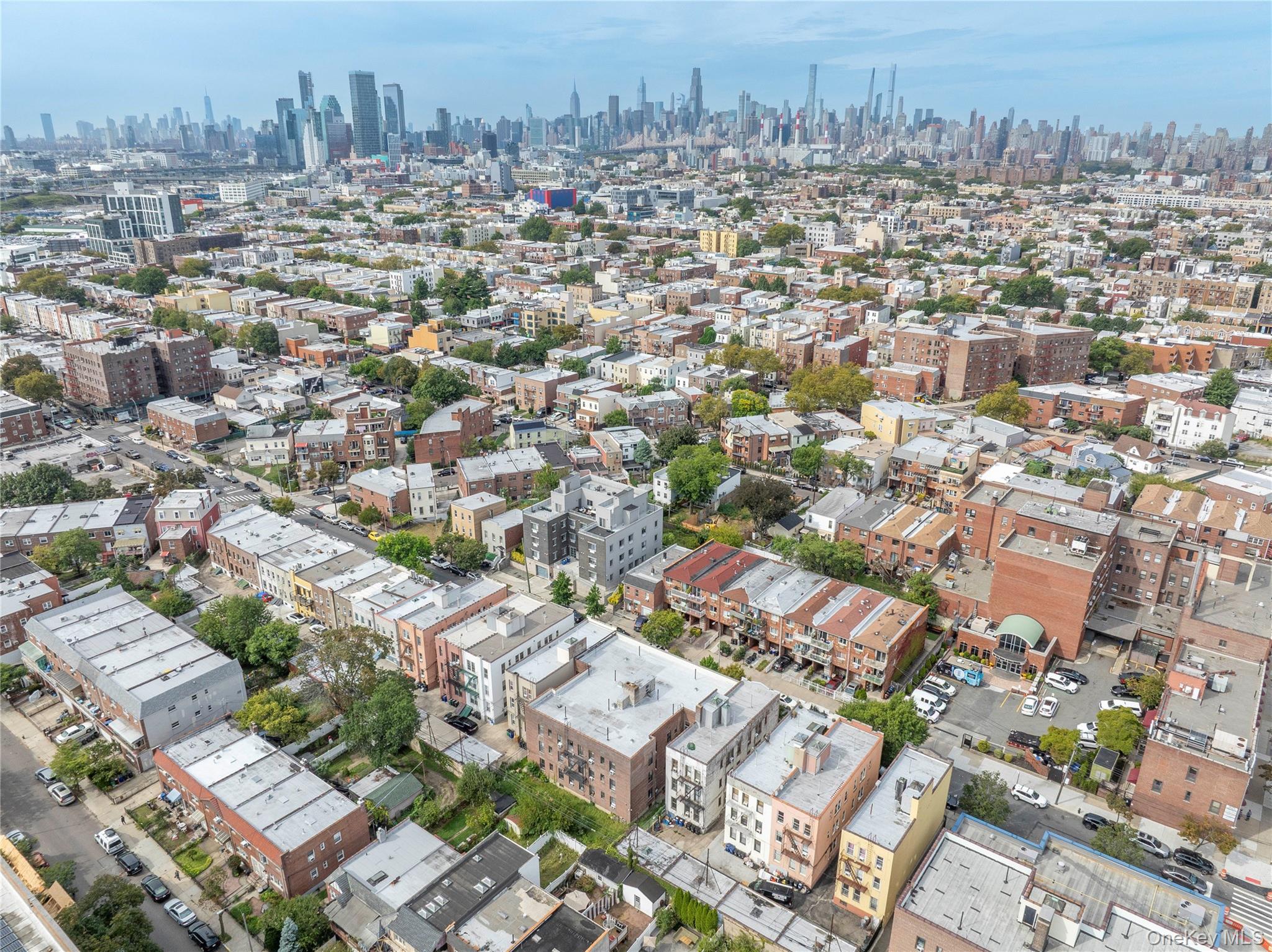 #17 photo, 31-23 47th Street, クイーンズ区 Astoria , NY 11103