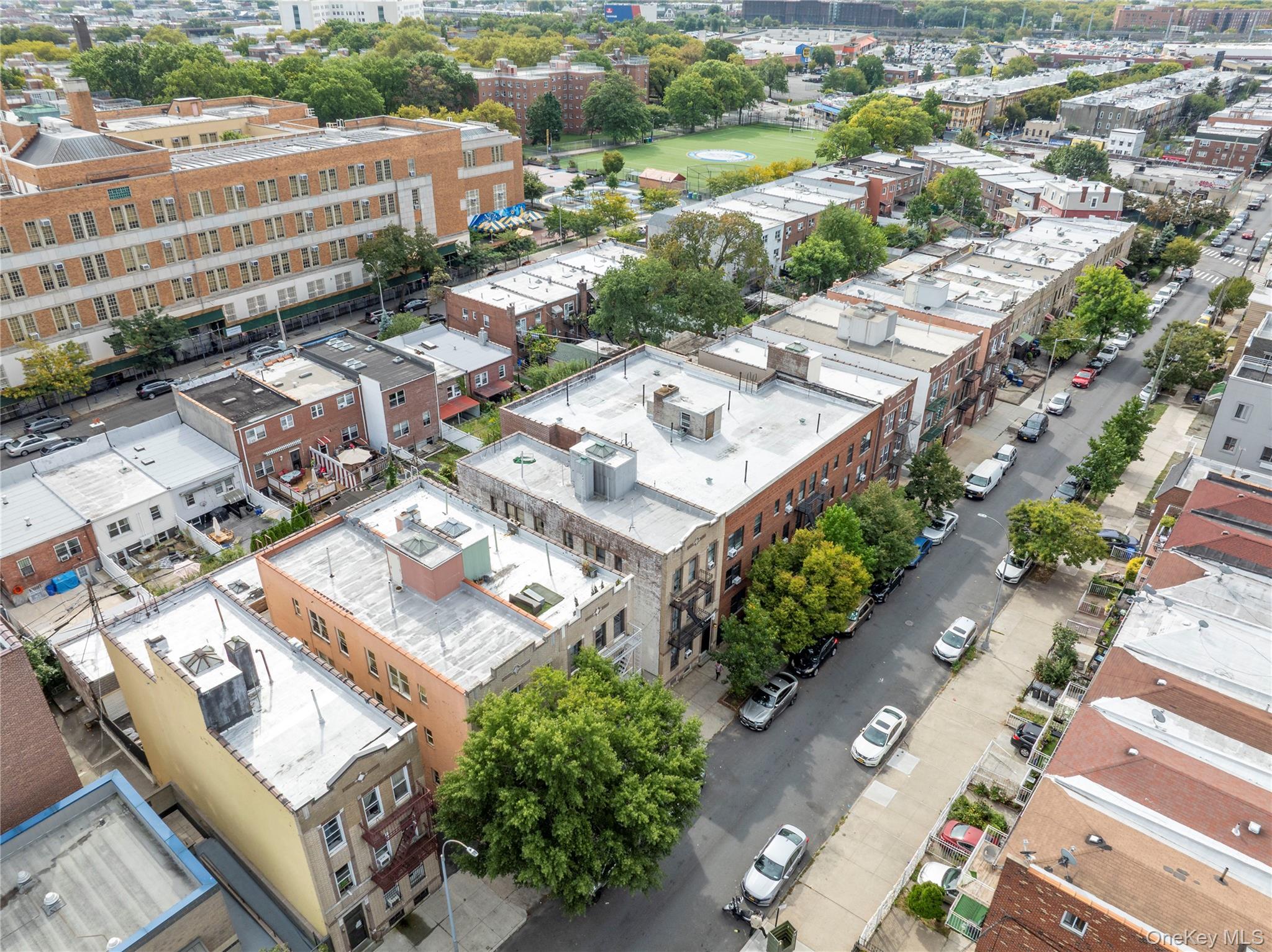 #19 photo, 31-23 47th Street, クイーンズ区 Astoria , NY 11103