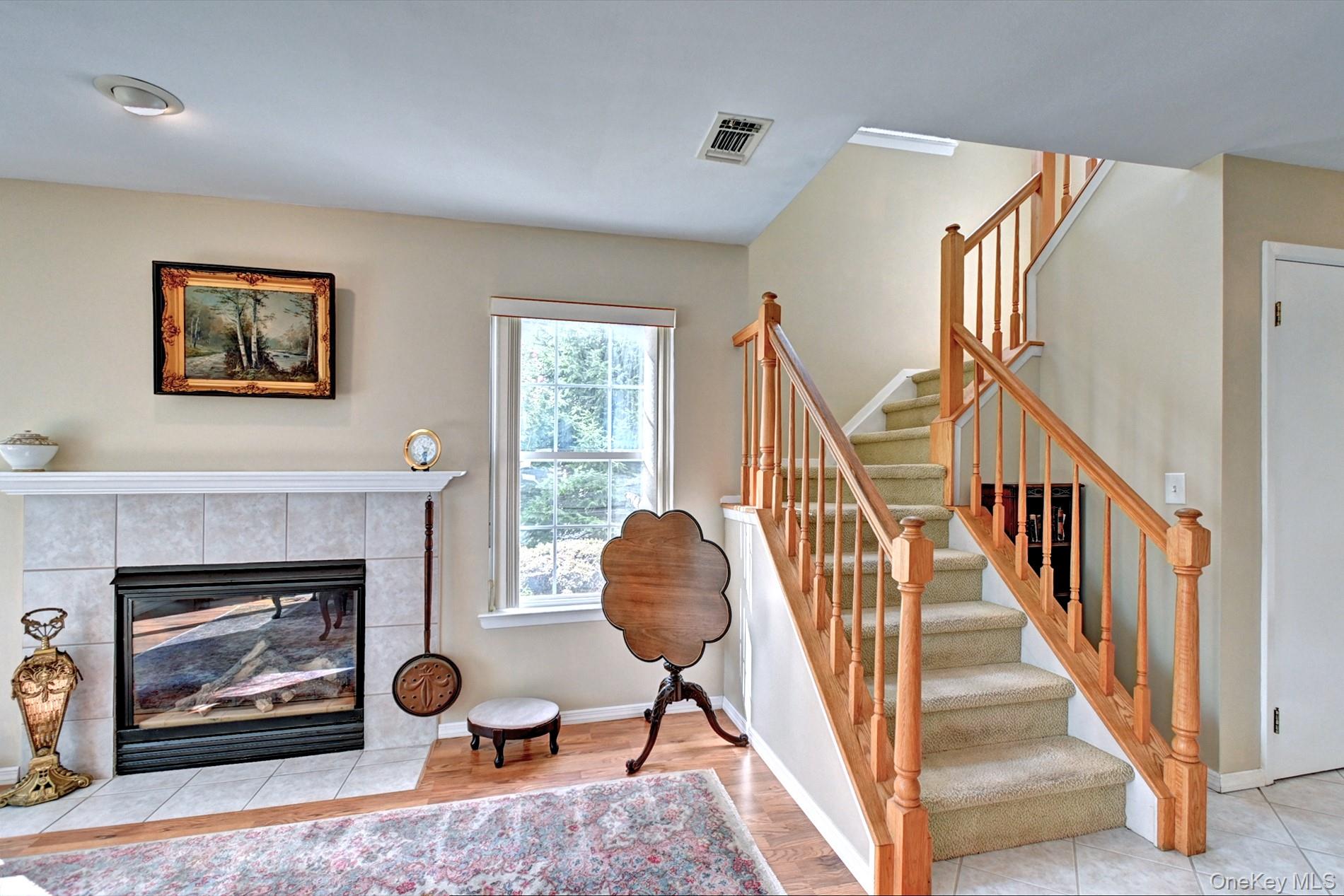 #13 photo, 315 Erik Drive, サフォーク郡 East Setauket , NY 11733