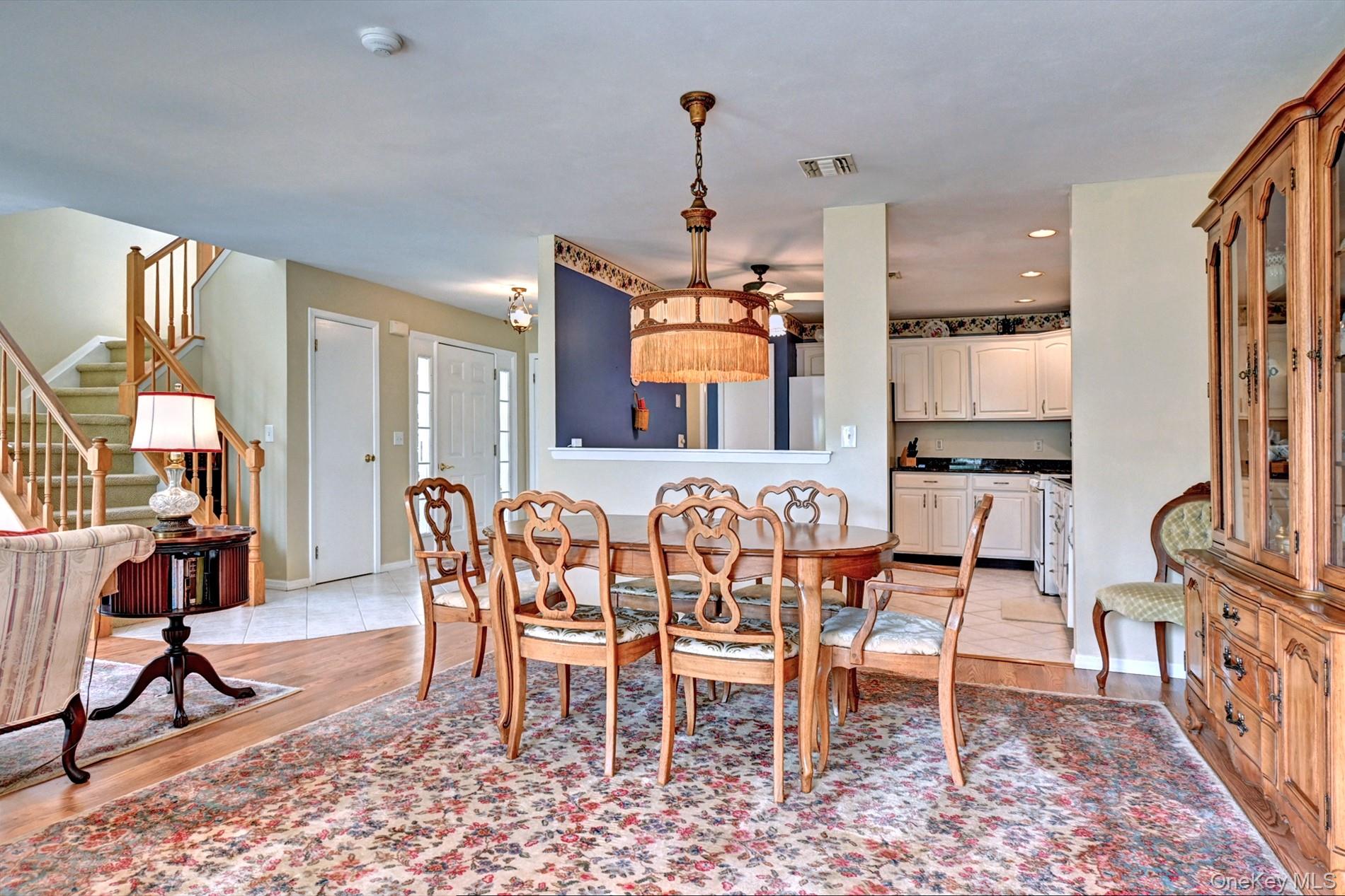 #16 photo, 315 Erik Drive, サフォーク郡 East Setauket , NY 11733