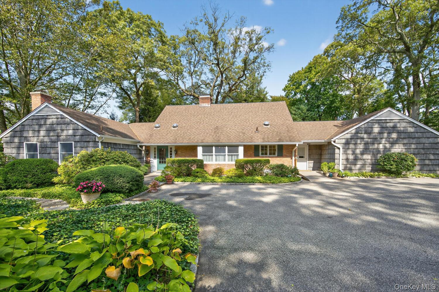 #1 photo, 135 Piping Rock Road, ナッソー郡 Locust Valley , NY 11560