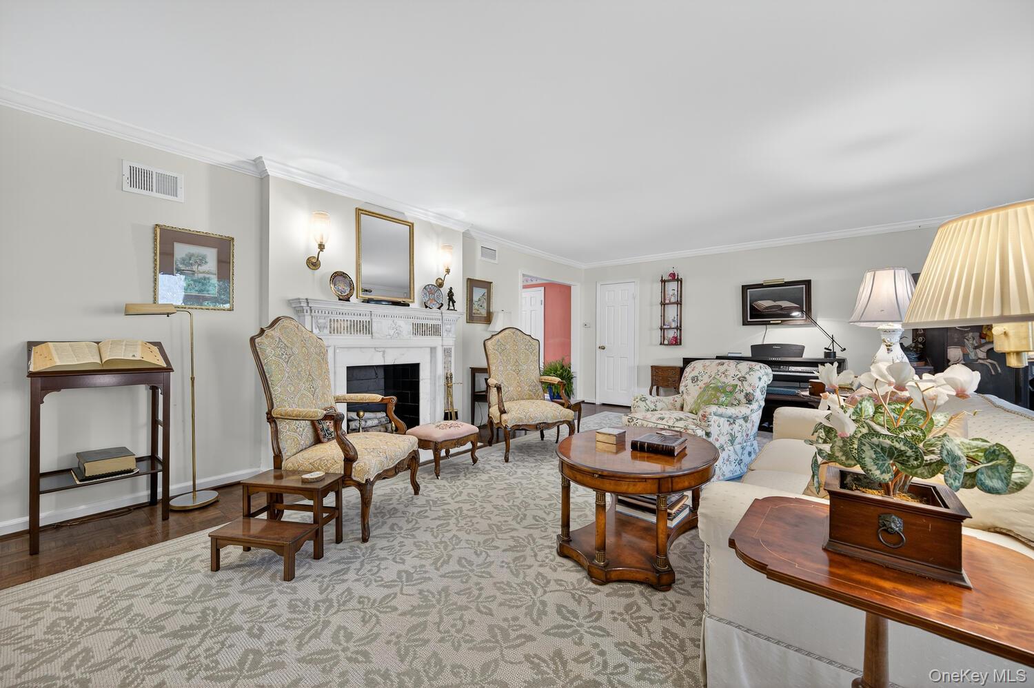 #14 photo, 135 Piping Rock Road, ナッソー郡 Locust Valley , NY 11560