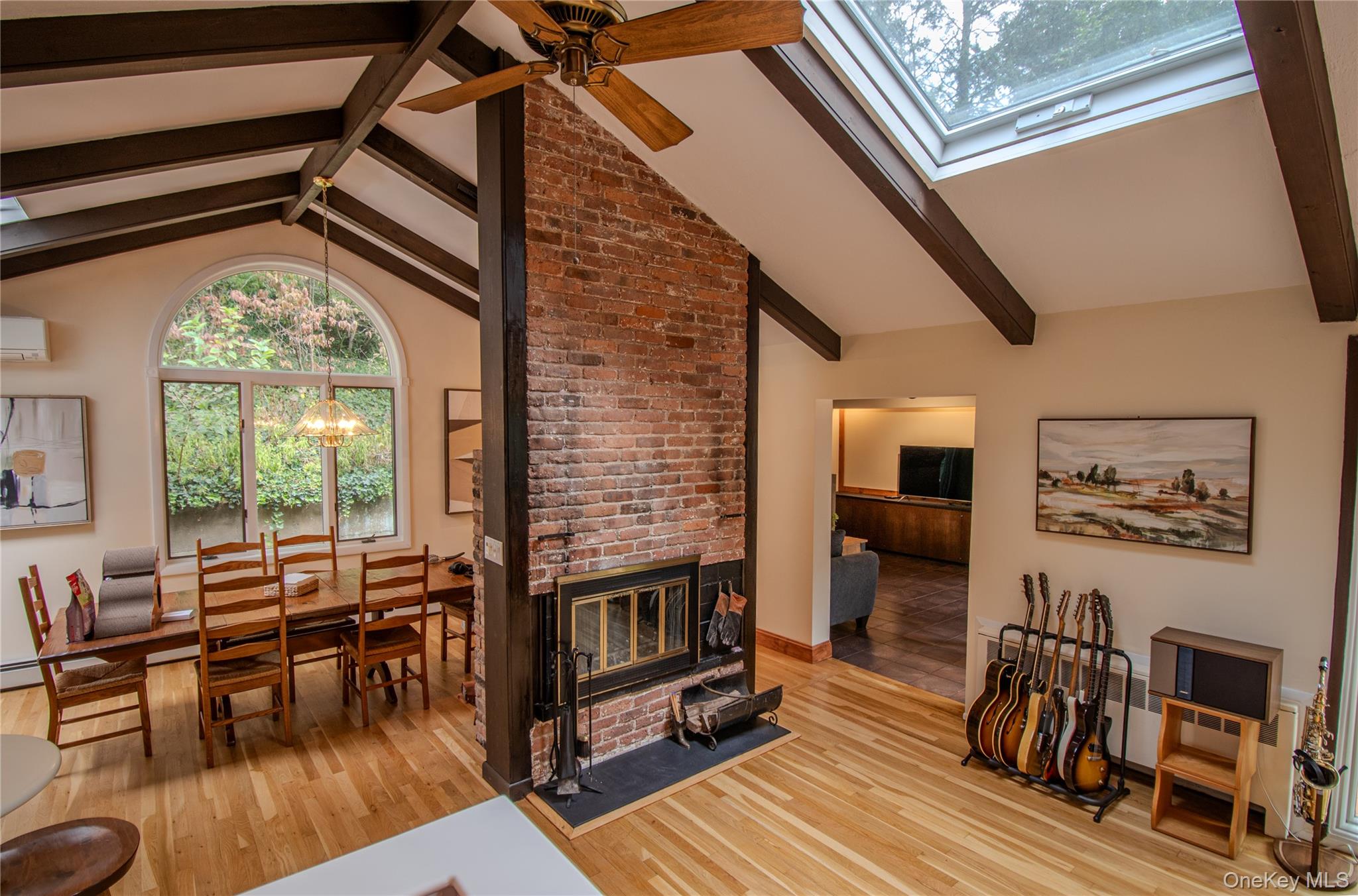 #8 photo, 22 Meadowood Court, Huntington , NY 11743