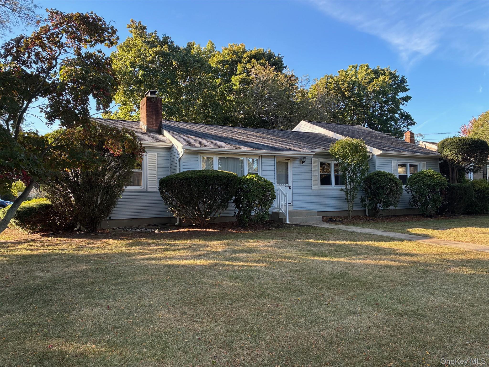 #1 photo, 12 Fairlee Drive, 东长岛 East Northport , NY 11731