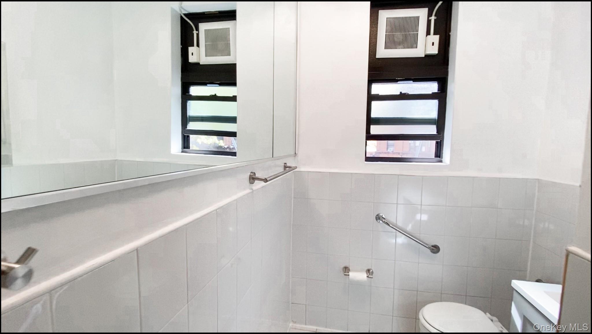 #11 photo, 42-33 Kissena Boulevard, Flushing , NY 11355