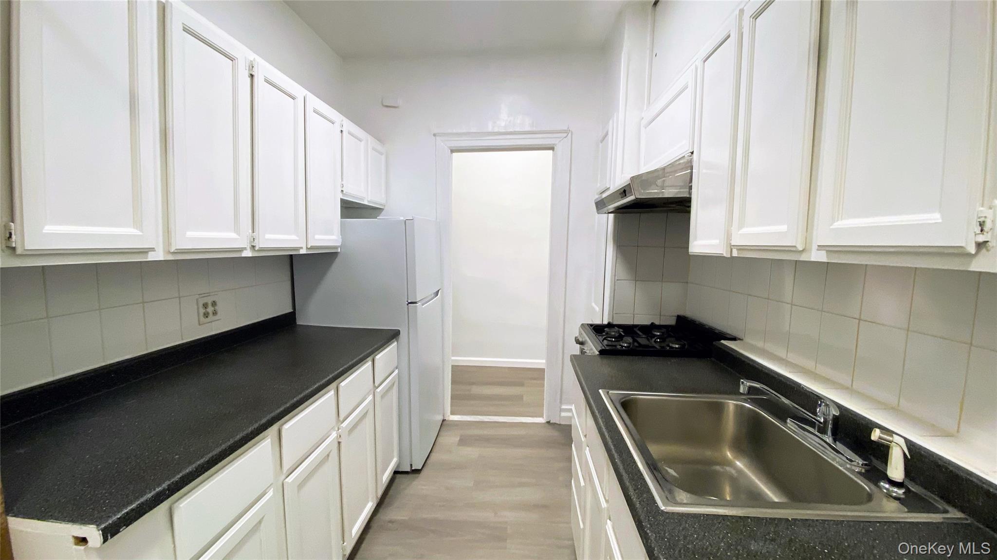 #3 photo, 42-33 Kissena Boulevard, Flushing , NY 11355