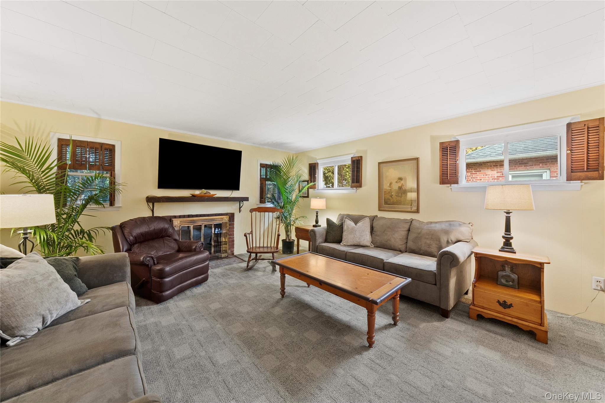 #14 photo, 91 Ireland Place, Amityville , NY 11701