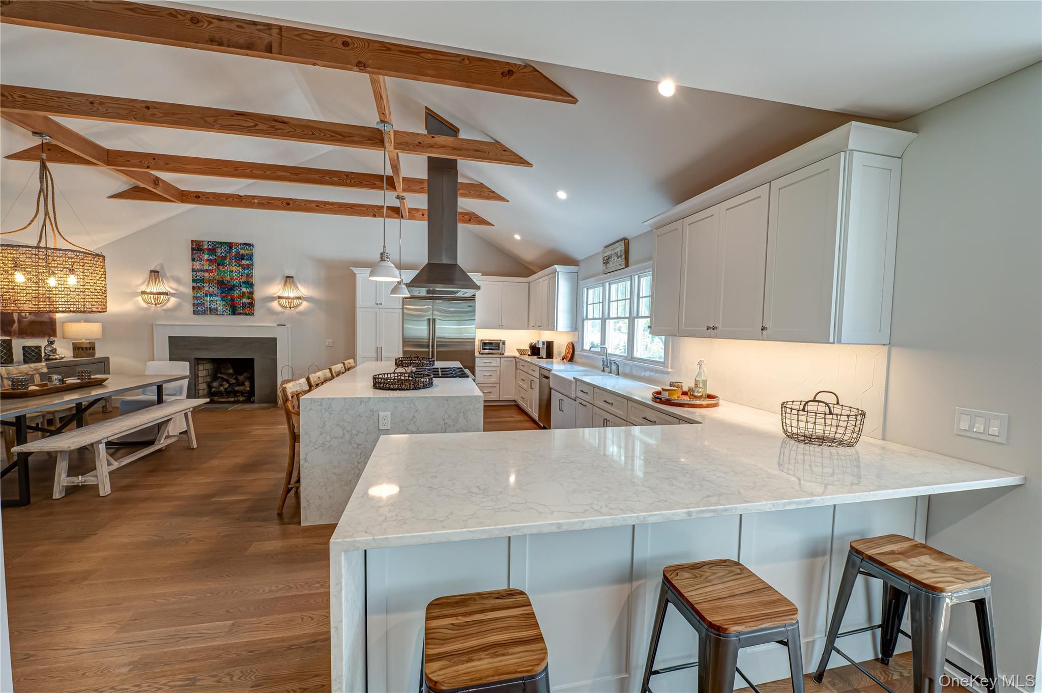 #10 photo, 509 North Main Street, サフォーク郡 Southampton , NY 11968