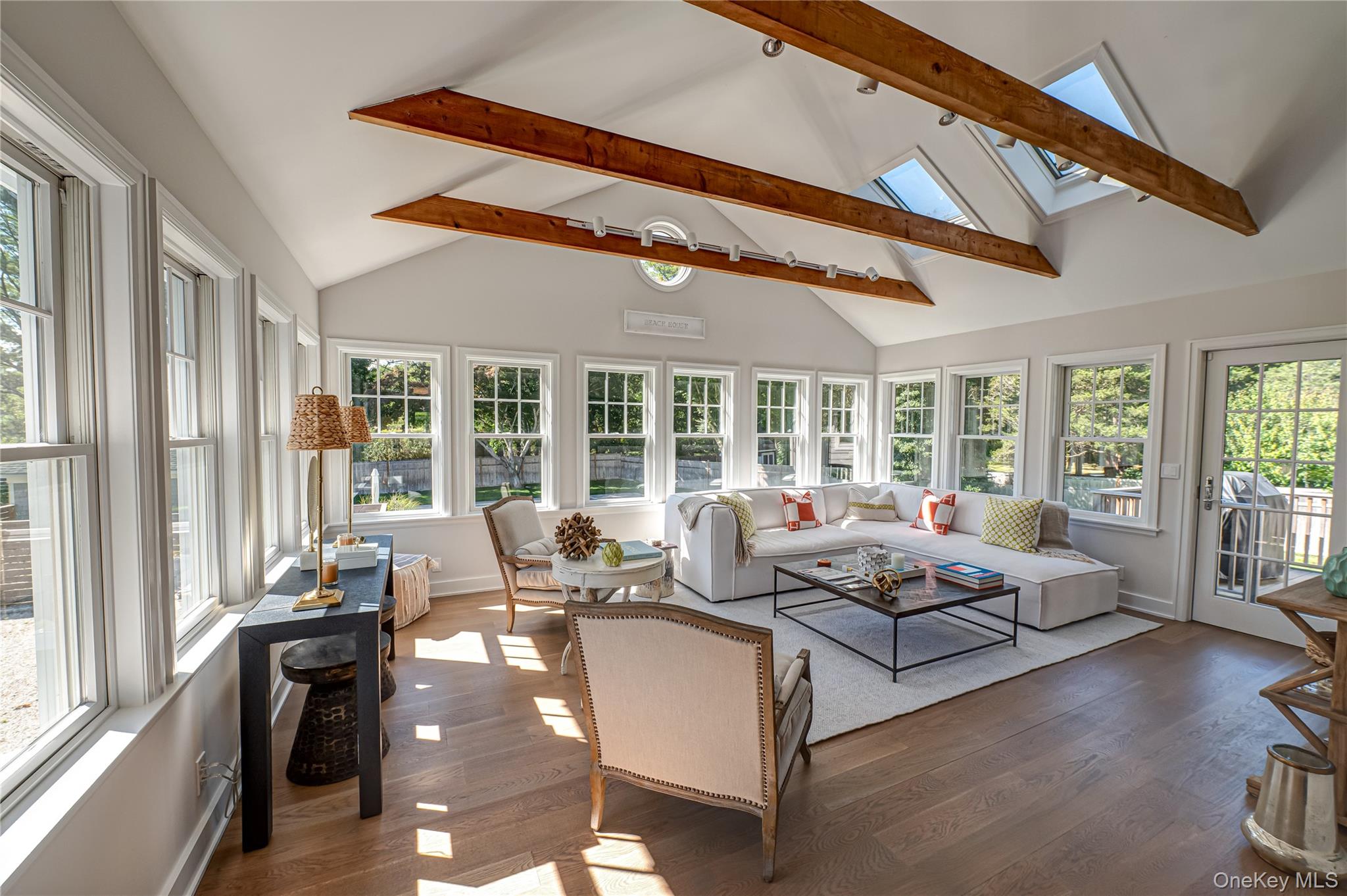 #14 photo, 509 North Main Street, サフォーク郡 Southampton , NY 11968