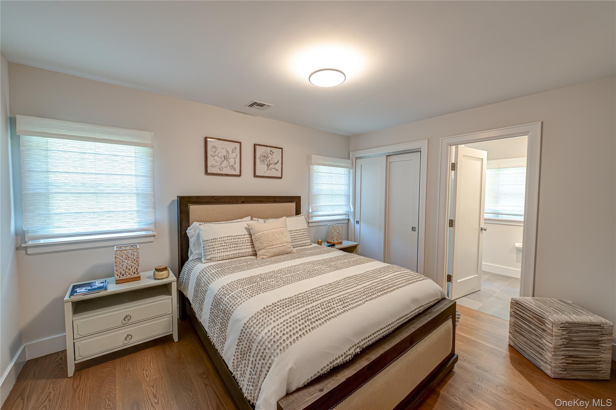 #20 photo, 509 North Main Street, サフォーク郡 Southampton , NY 11968