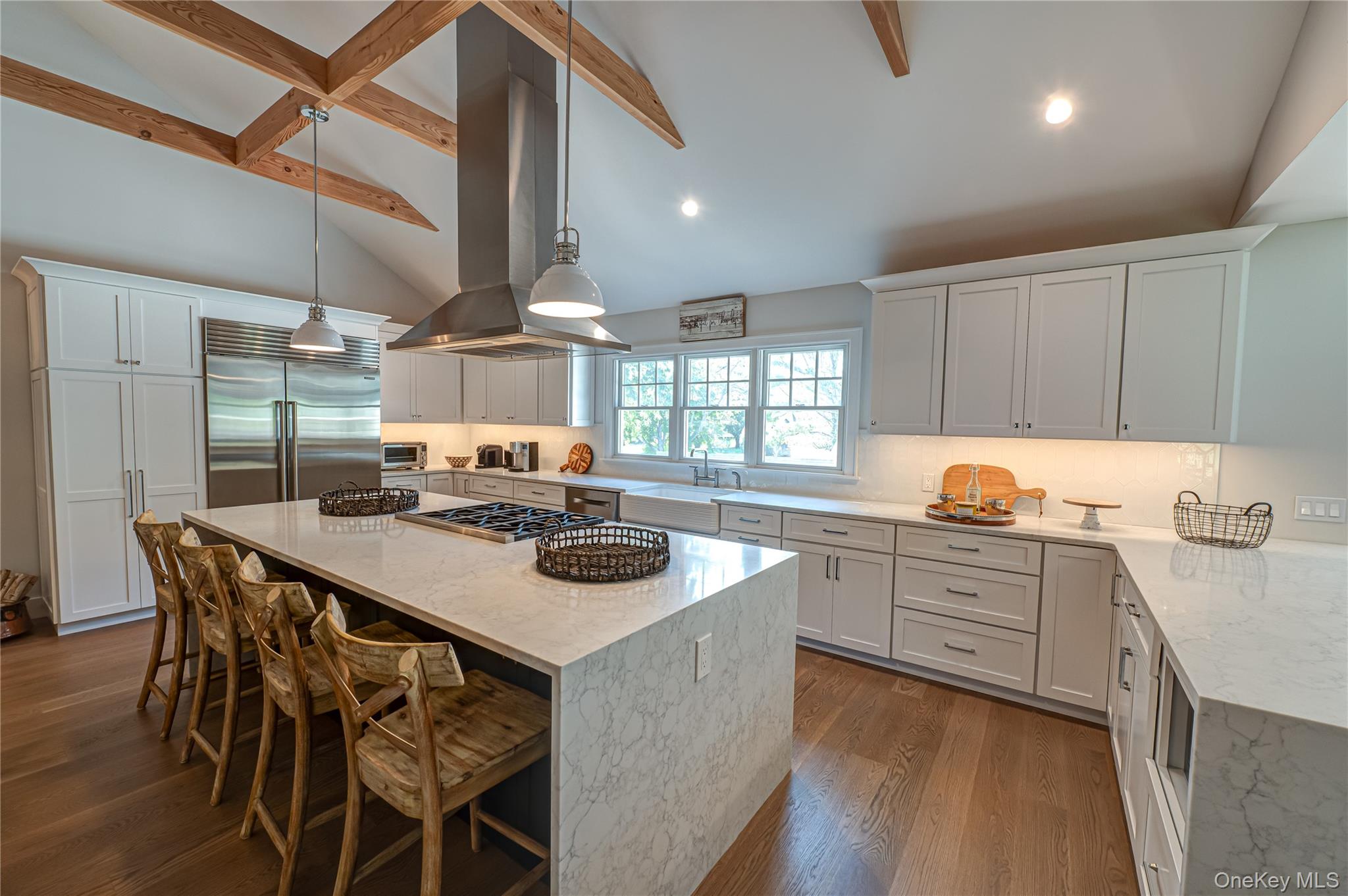 #9 photo, 509 North Main Street, サフォーク郡 Southampton , NY 11968