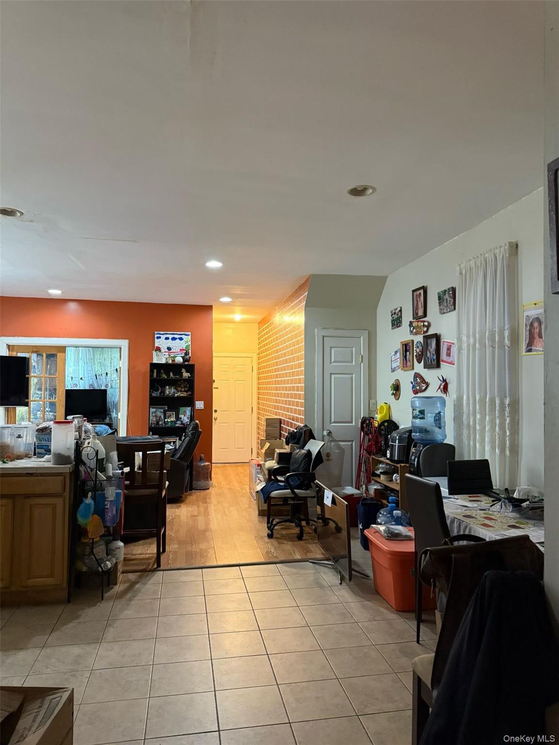 #4 photo, 2806 Wellman Avenue, Bronx , NY 10461