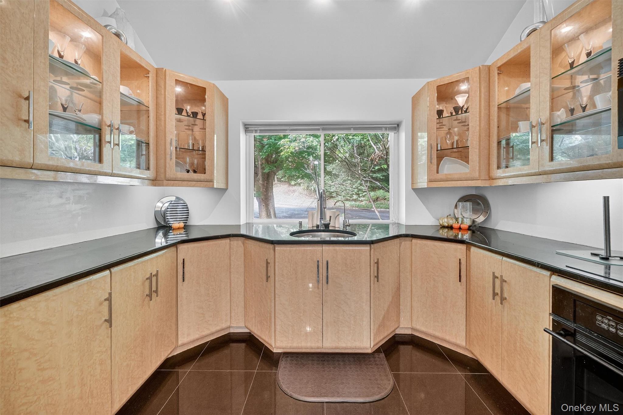 #11 photo, 103 Norfolk Court, Yorktown Heights , NY 10598